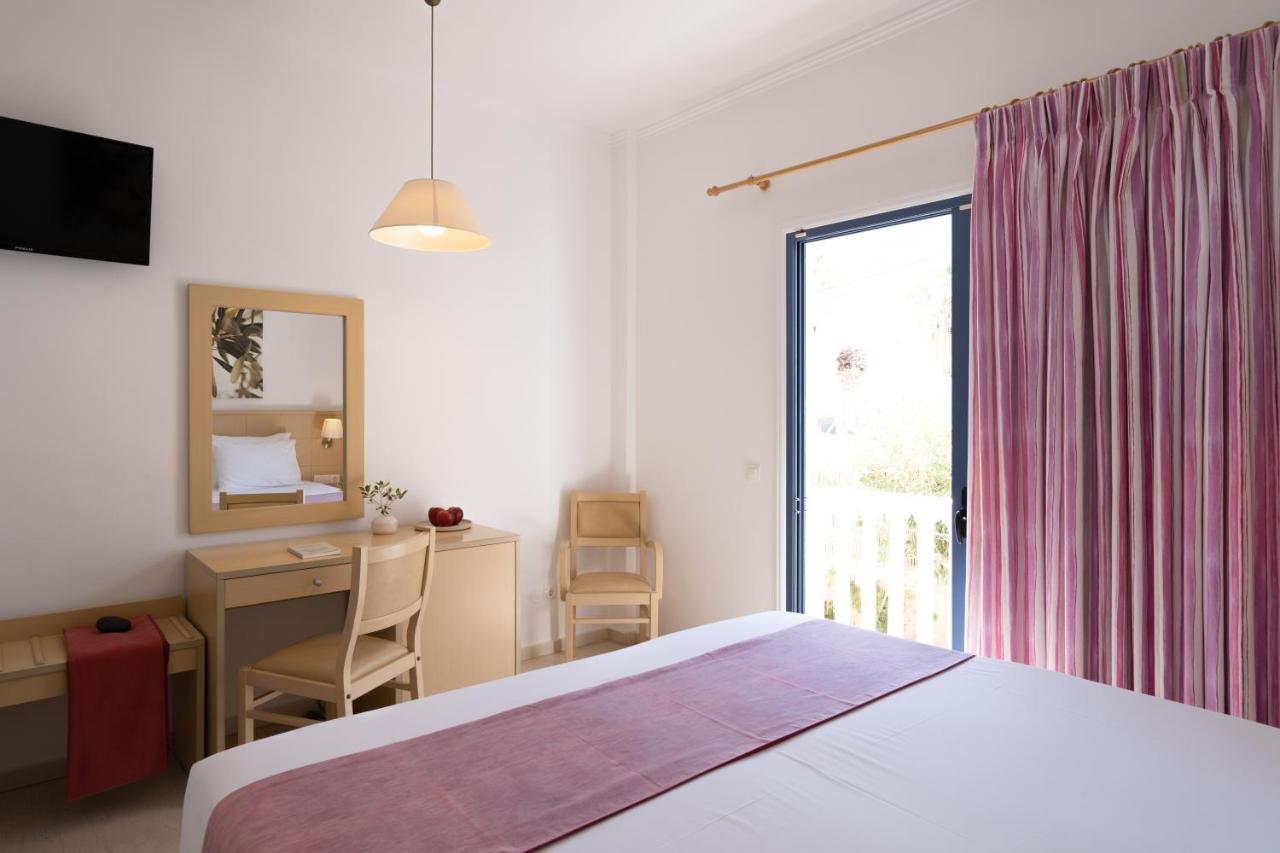 Kamári Hotel Sunshine מראה חיצוני תמונה